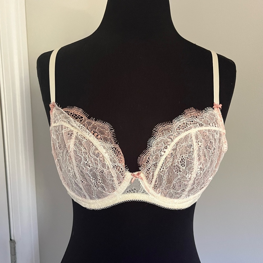 b.tempted Unpadded, Lined, Mesh Cream and Pink Lace Bra 36B